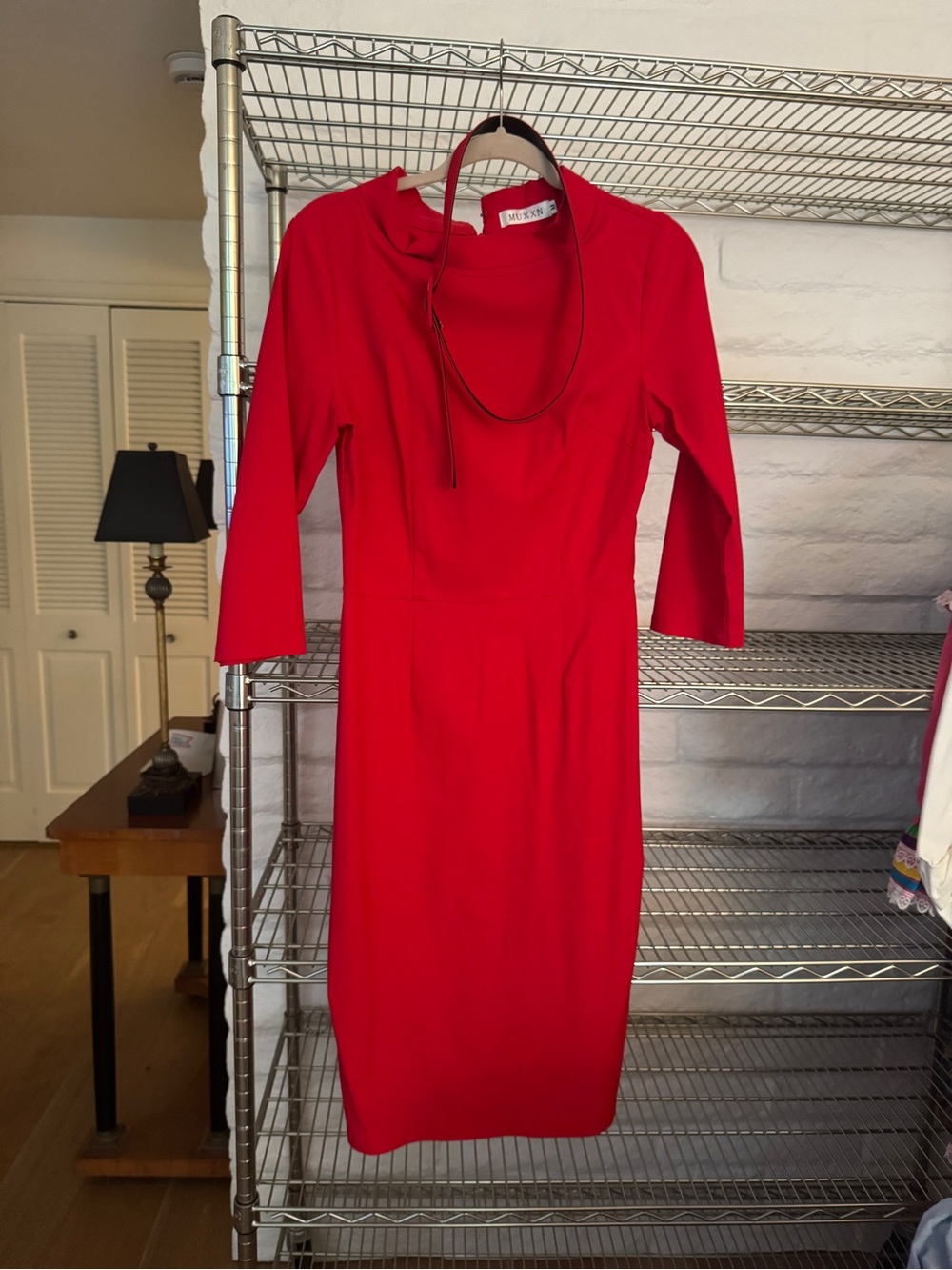 Elegant Red Long-Sleeve Sheath Dress